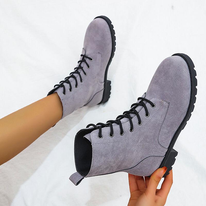 Fishwear2020's tweet photo. ๐item -Boots
๐size 37-42
๐price -2500
๐free delivery within Nairobi and at an extra affordable cost across the country and Africa
๐0790554246 inbox for more info
๐Till no.5673003
#UhuruandRaila #KaniniKega #uhurugardens #georgekinoti #Luos #HotAir #MigunaMiguna #Bellerin https://t.co/4tlv4uuIwz