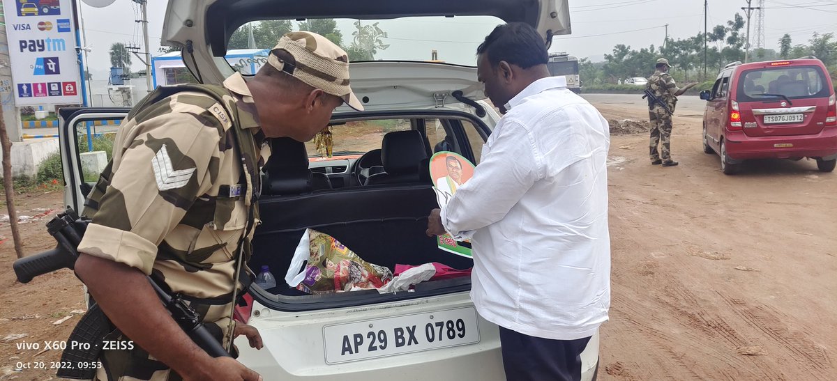 abvp517's tweet photo. Vechile checking at MUNUGODU ASSEMBLY elections @BharatGundagoni @kishanreddybjp @drlaxmanbjp https://t.co/JQTLWaruH7