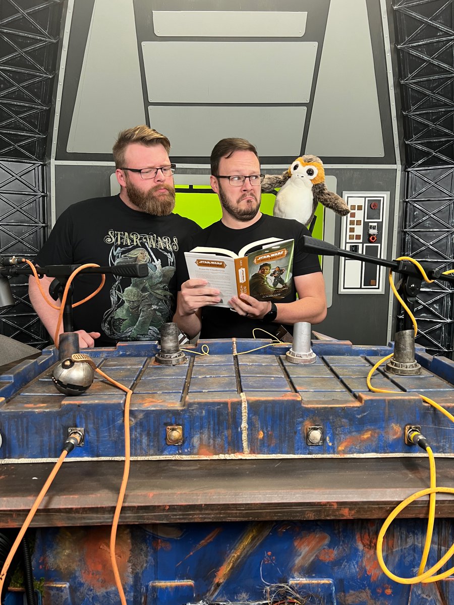 BlindWaveCrew's tweet image. Today, @badonkagonk our Star Wars Themed Podcast returns!  Join us at 3 pm EDT on twitch.tv/blindwave as we discuss everything Star Wars from Tales of the Jedi to the Book of the Month: Into the Dark. 

Man, we love Star Wars! 
#starwars