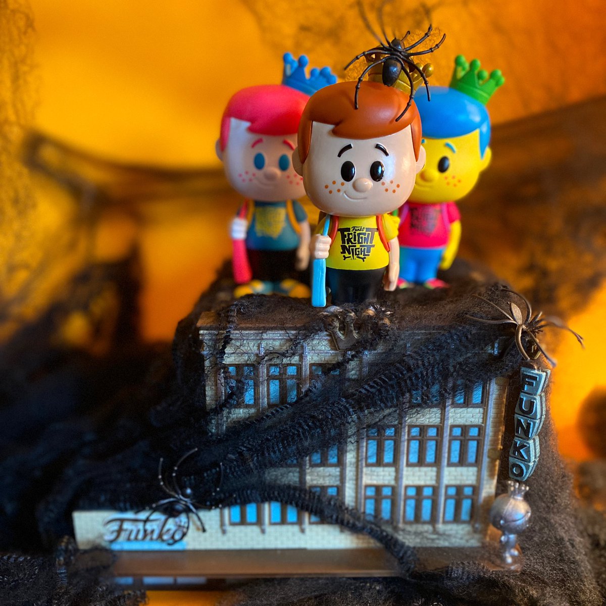 ThePOPLady's tweet photo. Good #FunkoSodaSaturday on #PopTripletsThursday BECAUSE I LOVE FUNKO + FREDDY + Halloween and I just WANT TO SHARE the FUNKO LOVE!!! ✨🎃👑🎃✨ @funko @brianmariotti #Funko #FunkoSoda https://t.co/SEhxrLY3DQ