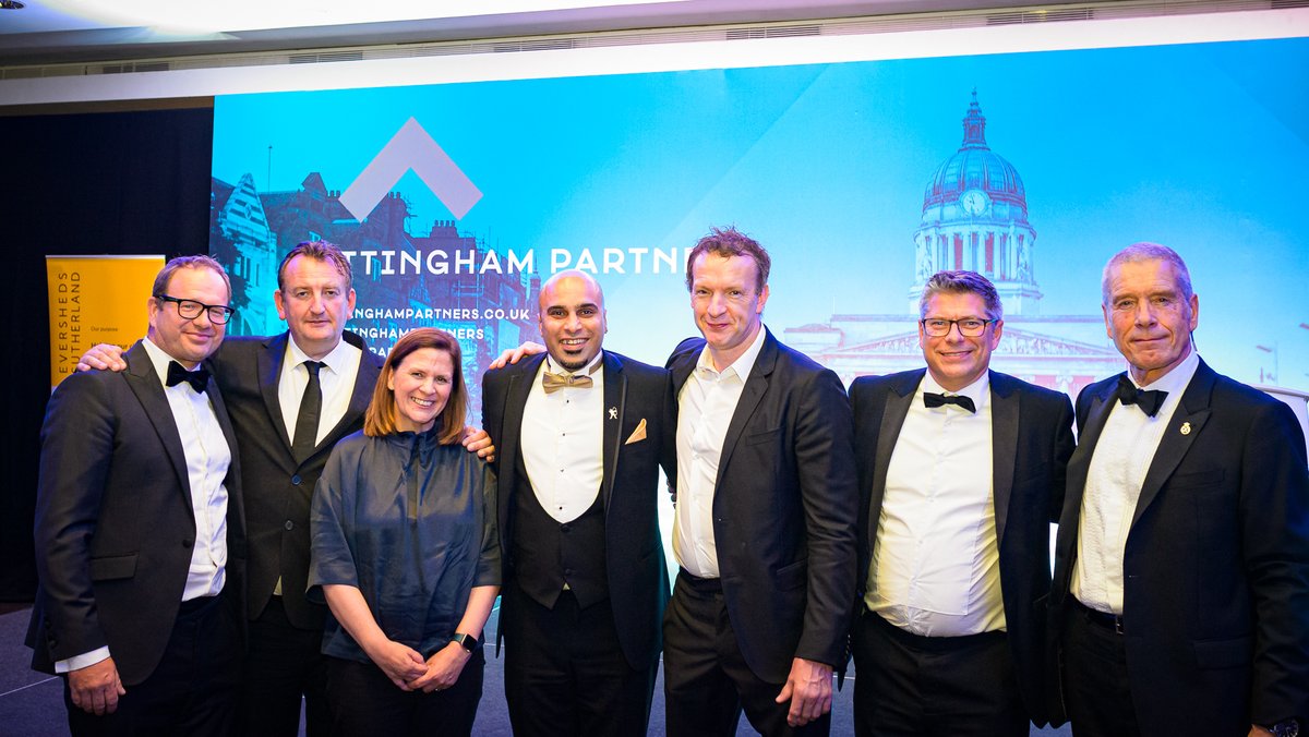 Our Annual Dinner photos, sponsored by @ESgloballaw are now available online. Have a look and see if you can find yourself or colleagues! ow.ly/JkTw50LgpJs Huge thanks to our photographer @lamarfrancois @pdsouthby @MarcellusBaz @Marathonchamp @NFFC @ttvworkshop