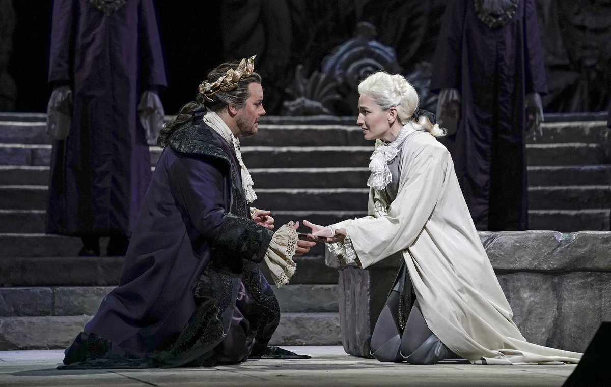 Final performance of this season’s Idomeneo tonight @MetOpera 🎶🎶 If you can’t join us in the opera house- tune in to SiriusXM channel 355 at 6:55PM for a free audio broadcast! © Karen Almond/ Met Opera