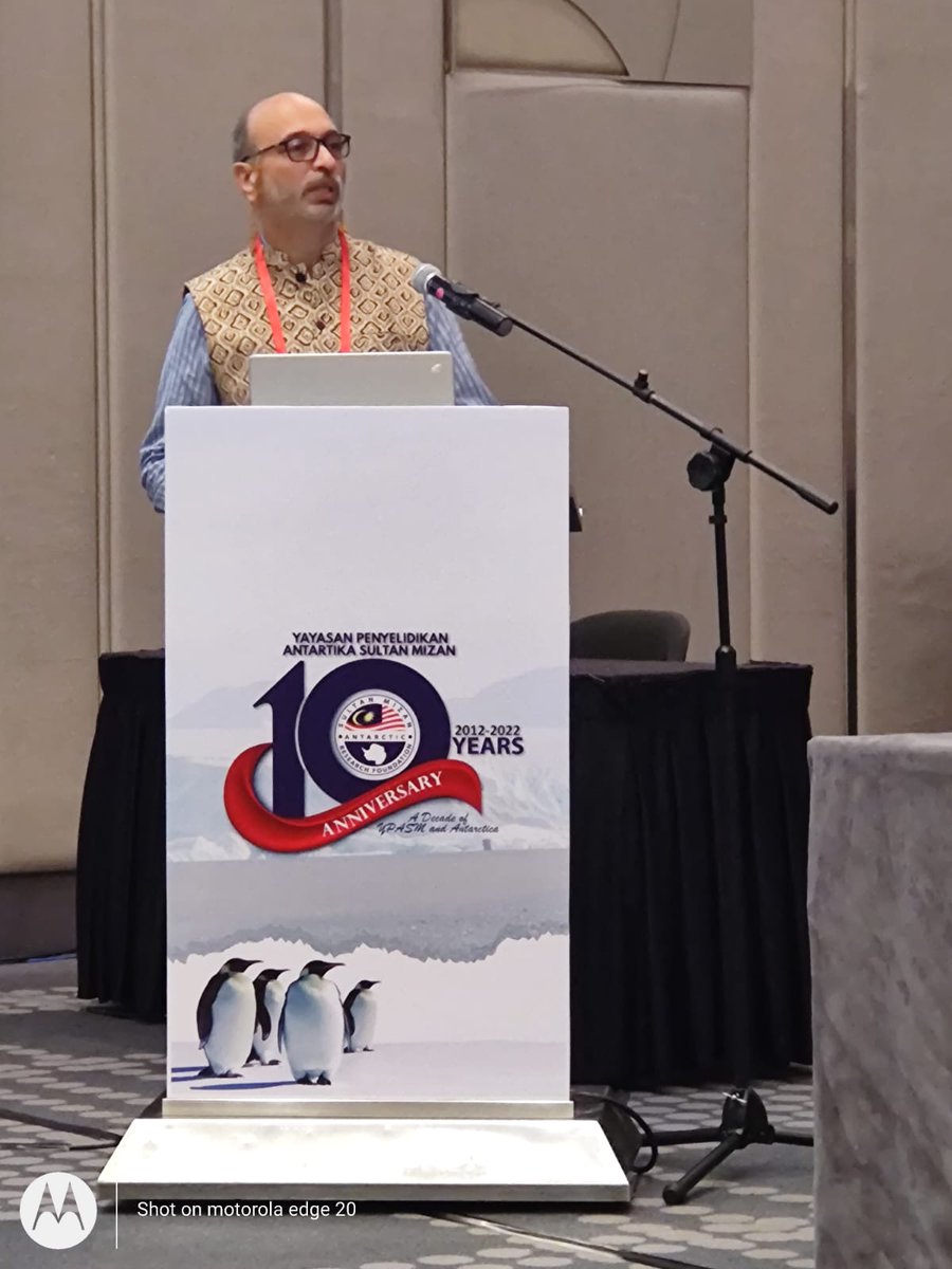 ncaor_goa's tweet photo. Dr.@Rahul_Mohan_GOA presented the information about #NCPOR #polar activities &amp; infrastructure at the @EuPolarBoard #AFoPS joint meeting, being held on 20.10.2022 in #Malaysia. 

Dr.Rahul is a member of @moesgoi -NCPOR team representing Indian polar endeavors at the AFoPS meeting https://t.co/hSM8jtbyGH