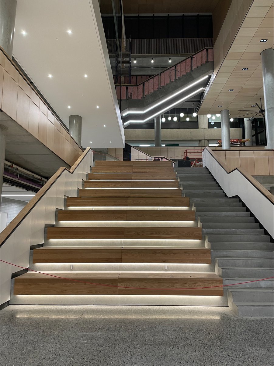 EDMathisonHall's tweet photo. Lighting is complete on the social stairs. #MathisonHall #Universityofcalgary #construction #EllisDon https://t.co/Ge4zsRHksl