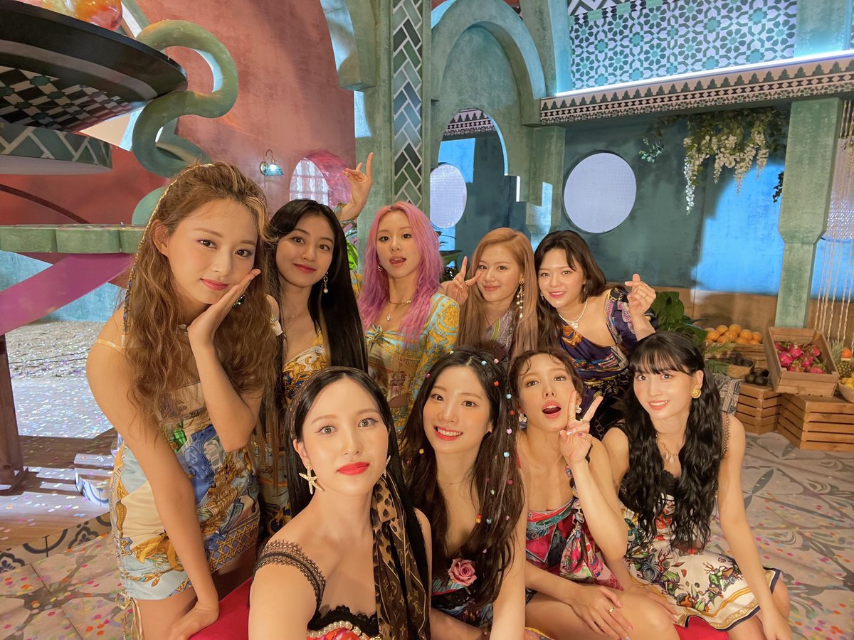 twmosana's tweet photo. 7年間も愛させてくれてありがとう😍

いつまでもこれからも。
#TWICE_7TH_ANNIVERSARY 
#twice7thAnniversary 
#twice 
#twice7thAnniversary https://t.co/DOjsrSytaX