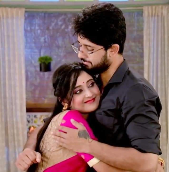 dora_piyali's tweet photo. @ZEE5Bangla @ZeeBanglaTv
@samratghosh0510
Requesting you all if not possible to telecast Mithai @8pm,pls change to @8:30pm. We want to see Mithai in prime slot.(8-9). Please run the 56 time Bengal topper mega hit serial upto 1500 episode 🙏🙏 https://t.co/dcldJaPMAF