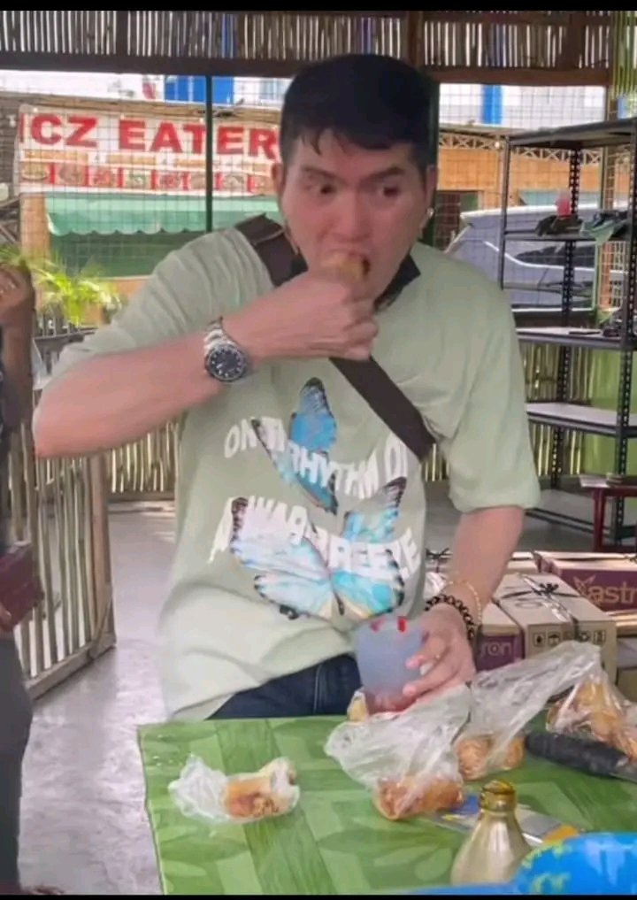 Di ba ang Sarap ng Shanghai Lumpia Vegetable Sending Love jan Tayo eh Yummy ingat lagi Godblessed drink Some More Waters 

ITULOY MO ANG LABAN 

#SongForMygzMolino
#SigawLehitimoLaunching