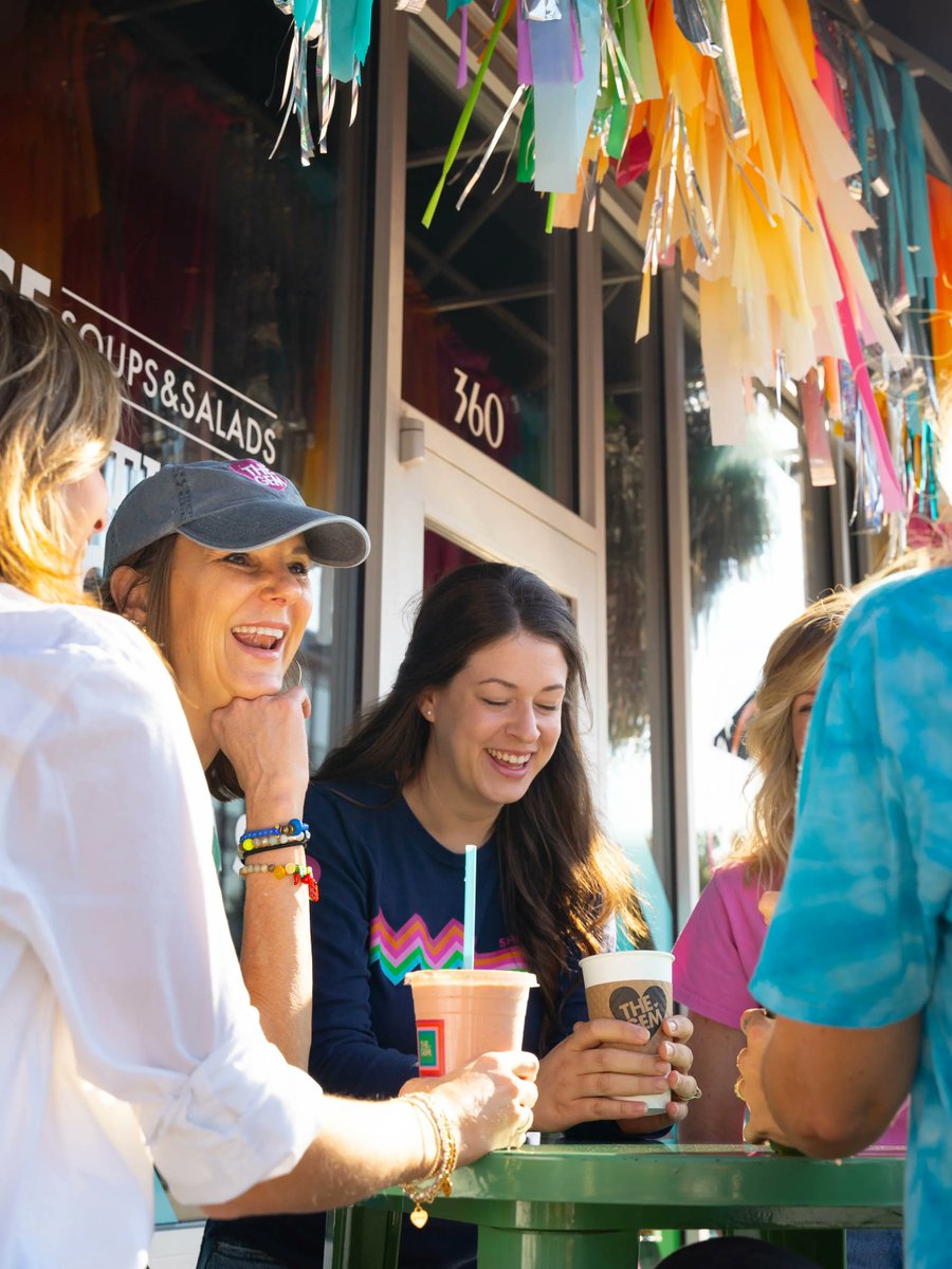 Fall means getting back into a healthy routine &amp; we make it easy to maintain good habits.

Use our Original GEMS lifestyle to start feeling your best! Starting with G for Gratitude - make time during the week to catch up w/ friends who encourage, inspire &amp; motivate. #insidethegem