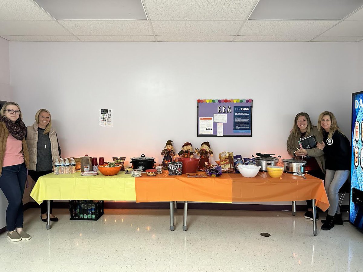 Our ELA department spoiled our staff with all of the fall snacks this morning. 💜💛