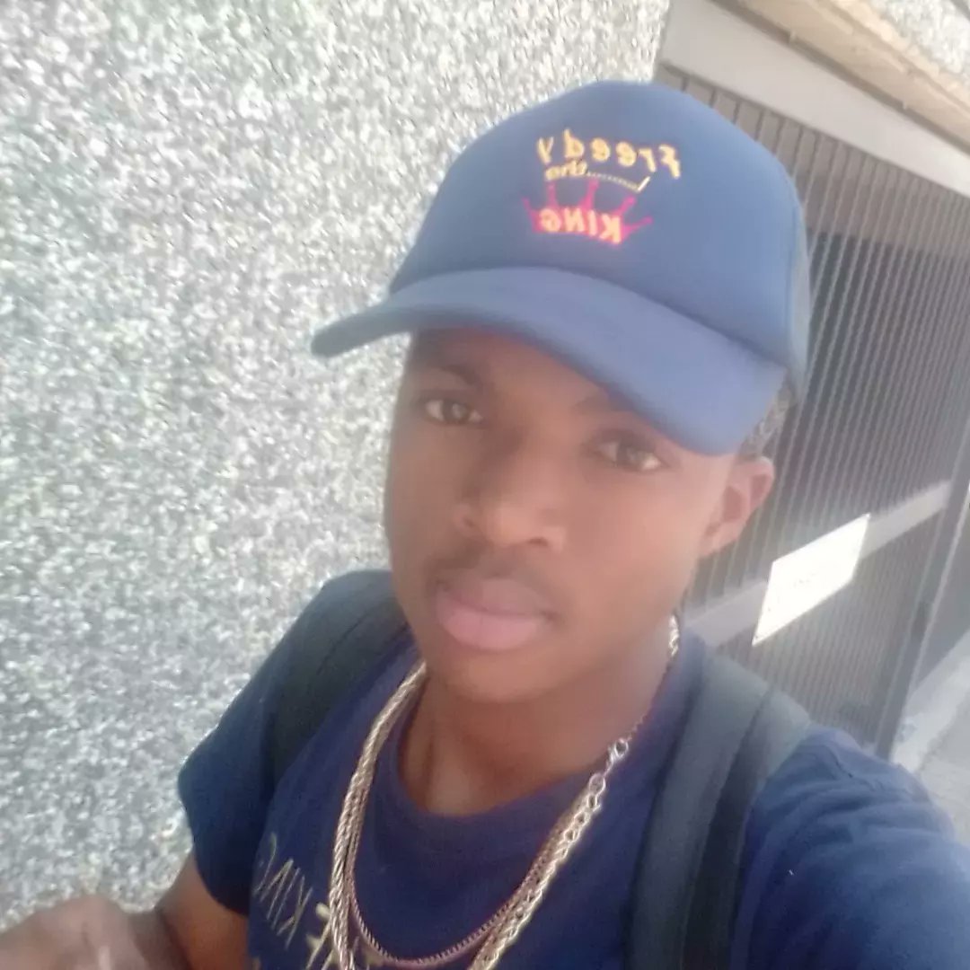 IngaNKULULEKO2's tweet photo. Ishuuuuuuuu https://t.co/gwx2KFWsPw