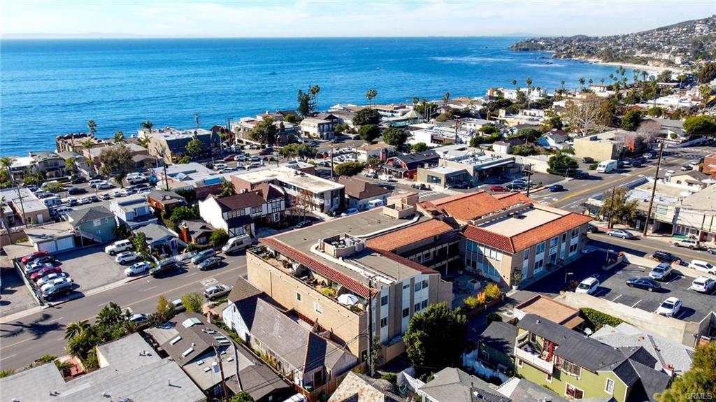 The perfect office location... available at 900 Glennerye Street! This 2,472 sq ft office lease was recently remodeled, and features beautiful ocean views, gated parking, landscaped courtyard, a private kitchen and lounge area. #officelease #officerentals #lagunabeach #realtor