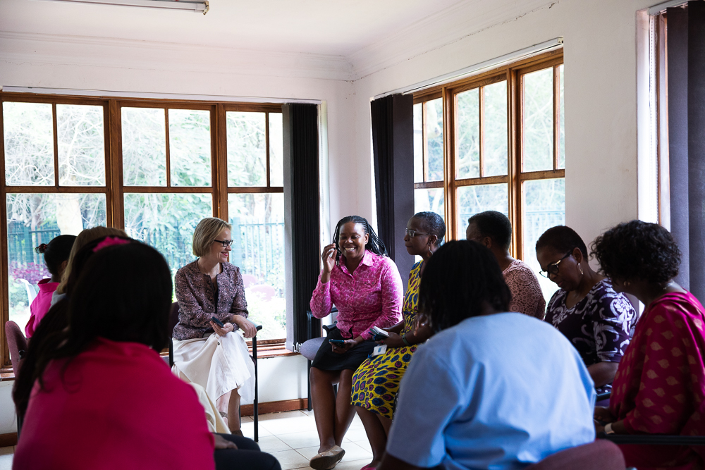 UNDPZimbabwe's tweet photo. Give me my touch back…. Can you be heard if you whisper🗣️🗣️
Today women @UNDPZimbabwe shared a great moment during the #PinkingUNDP talk with Ms. Anita Willis sharing love, inspiration & encouragement.
"When women gather, great things will happen!!!" https://t.co/byQ8UraxuR