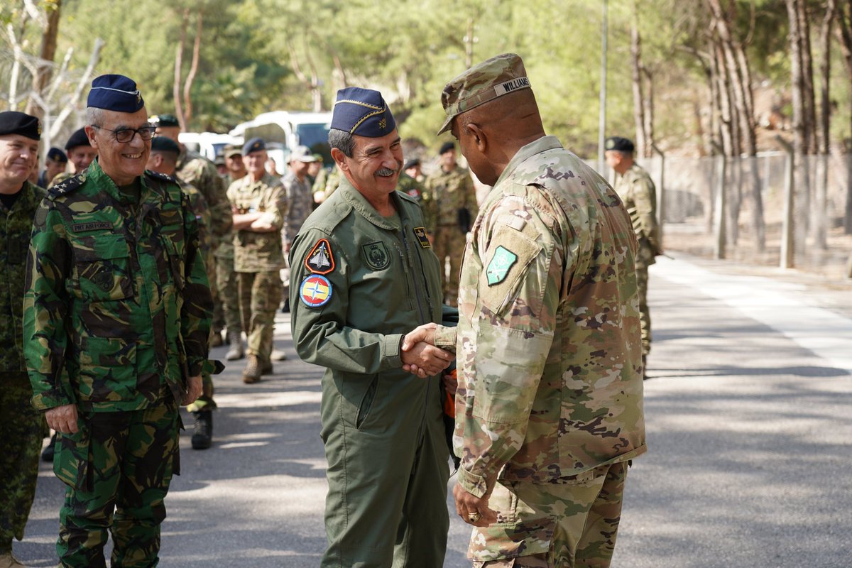 SpainNATO's tweet photo. 🇪🇸 #MILREP @SpainNATO, General ⭐️⭐️⭐️ Fernández, takes part in @NATO Military Committee @NATO_PASCAD official trip to @LANDCMD in #Izmir 🇹🇷.
#LANDCOM enables the readiness, interoperability, standardization, and competencies of #NATO and Partner land forces.
📸 @LANDCMD https://t.co/xtguwA2iiG