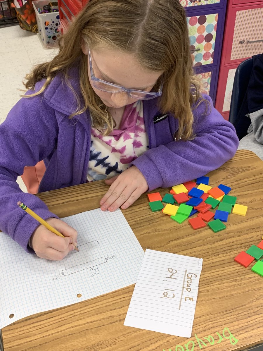 PVESRaiders's tweet photo. Math in action in 4th grade!! So thankful for our AMSTI partners and coaching. https://t.co/nTSrjxG4tx