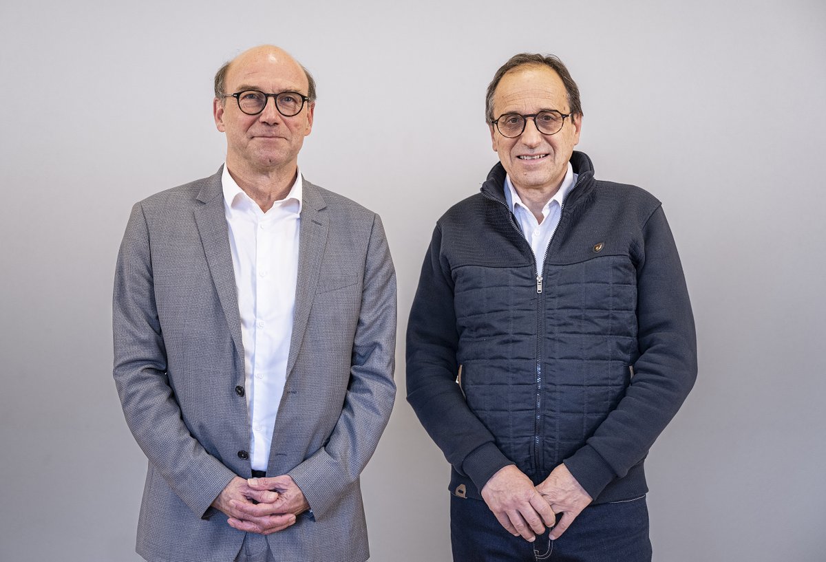 Coup d'envoi pour le Grand [La]BO ! 

🗻Un #laboratoire à ciel ouvert pour la #montagne de demain. Ce partenariat d'envergure inédite entre <a href="/mongrandbo/">Le Grand-Bornand</a> &amp; <a href="/Univ_Savoie/">UnivSavoieMontBlanc</a> a été lancé hier au Grand Bornand.

📸<a href="/TilbyVattard/">Tilby Vattard</a> 
 
Pour en savoir + sur ce projet 🔻 
bit.ly/grandlabo