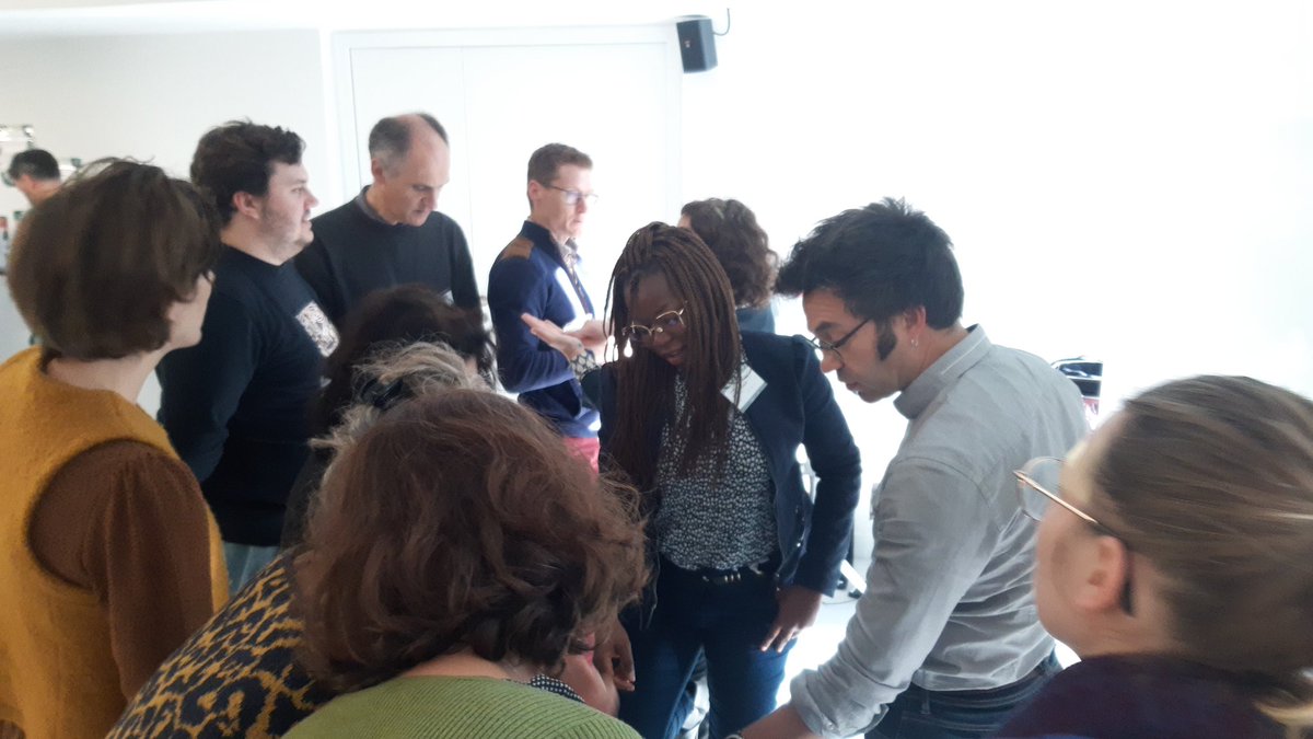 SandraVillain's tweet photo. Atelier "Recognition game" Un groupe extrêmement mobiliser pour découvrir des serious game et réfléchir à l'intérêt des jeux pour sensibiliser à la reconnaissance ouverte et aux openbadges. @CIBCNie @bravo_bfc @Univ_BFC @OpenRecognition
#openepic #openbadges #openrecognition https://t.co/dbpYLffPm6