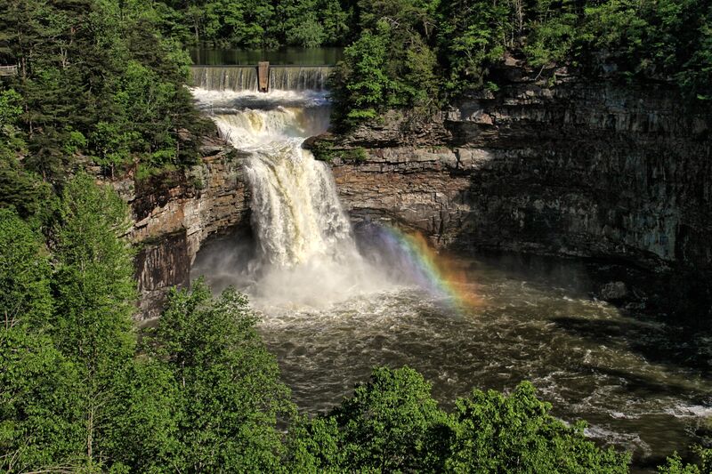 TweetHomeAla's tweet photo. Take in dazzling sights along the outer ridge of Lookout Mountain in DeSoto State Park, where you'll find 12 miles of hiking trails designed for hikers of all experience levels. Learn more at https://t.co/KCfBOgz3tp https://t.co/S6em7jKAXU