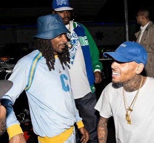 Happy 51st birthday to the real OG, 
Snoop Dogg 