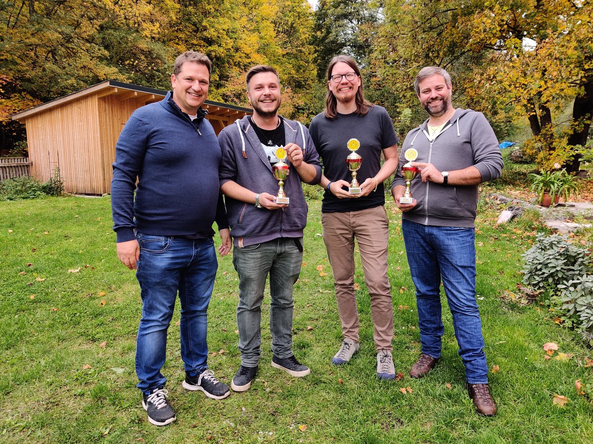 LogimaSoftware's tweet photo. 🎉 Heute feiern wir Dave (101 Jahre), Michal (1010 Jahre) und Stefan (1111 Jahre) Master-Coder-Einsatz bei @LogimaSoftware. 
Vielen Dank für euren unermüdlichen Einsatz und die vielen guten #Ideen!
#anniversary #party https://t.co/BMWKMJpxCT