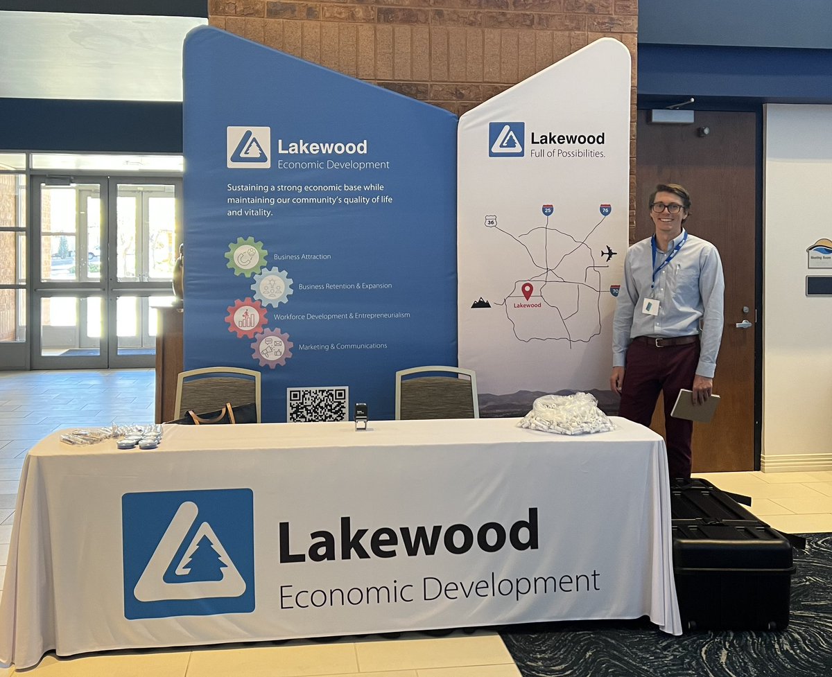 LakewoodEconDev's tweet photo. Enjoying the @EDCofCO’s Keynote Session w/ State Demographer Elizabeth Garner at the DLS Conference.
@COLocalAffairs
#LakewoodCO
#EconDev
#EDCCEvents
#DLS2022 https://t.co/ER0W4vY4Wk