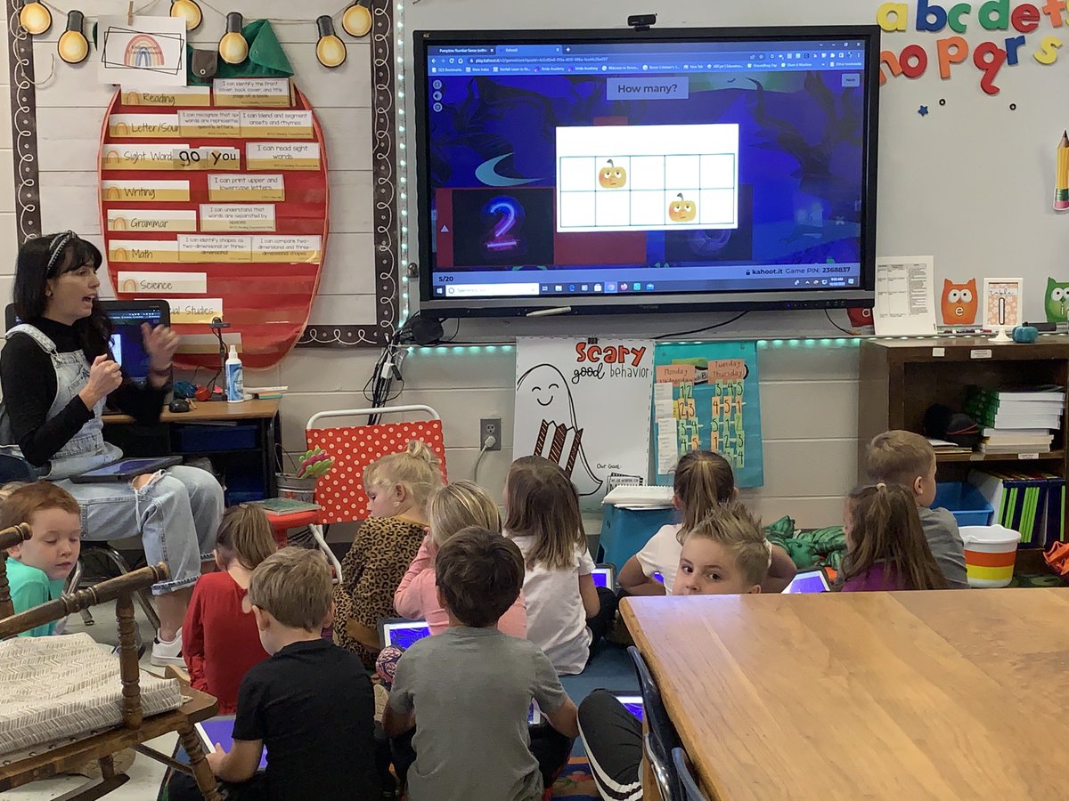 PVESRaiders's tweet photo. Mental math in K!! Love hearing these smarty pants share their brains!! ❤️❤️ https://t.co/KQXHcPokTZ