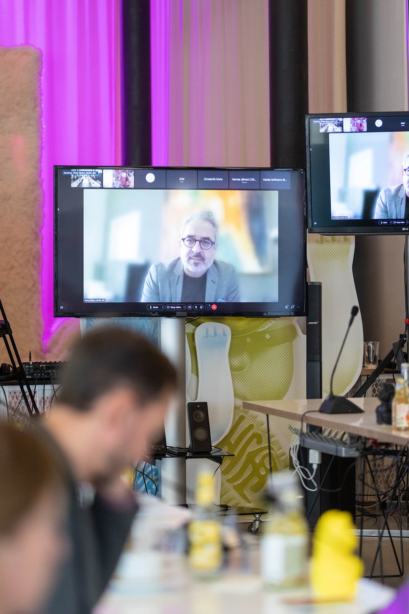 Rückenwind für euer #Engagement: In #Berlin traf sich heute unser #Stiftungsrat, um das neue Arbeitsprogramm und den Haushalt für 2023 zu beschließen. Im Fokus: #Transformation gestalten – #Ehrenamt stärken. Was wir vorhaben👉 …e-stiftung-engagement-und-ehrenamt.de/aktuelles/arbe…