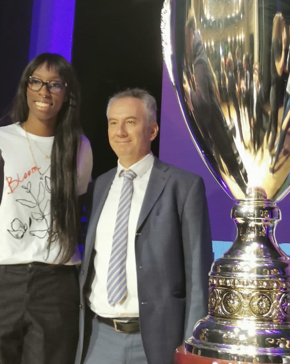MassimoGaudina's tweet photo. Lo sport e l’Europa insieme per l’inclusione, la salute e lo spirito di squadra. Ieri a #Milano presentata la Coppa Italia volley con @paola_egonu @LegaVolleyFem #MasterGroup https://t.co/VACrTOp1O6