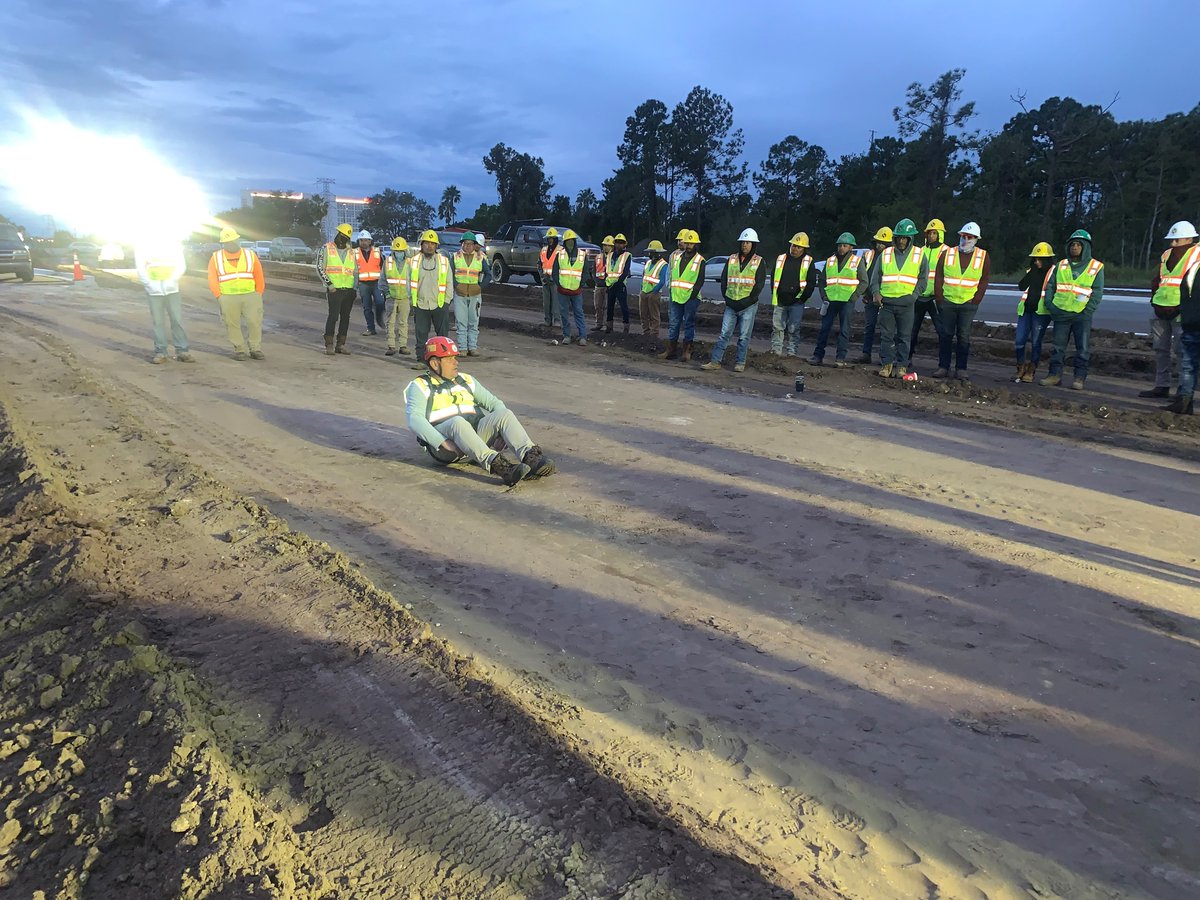 FLLeadCab's tweet photo. Thank you to Southland Contracting, Inc. for having us out yesterday to conduct a Safety Toolbox Talk on Fall Protection. If you would like to learn more about booking a training for your team, please contact Jason Mozo at jmozo@flchamber.com. https://t.co/FjKHdoM3TI