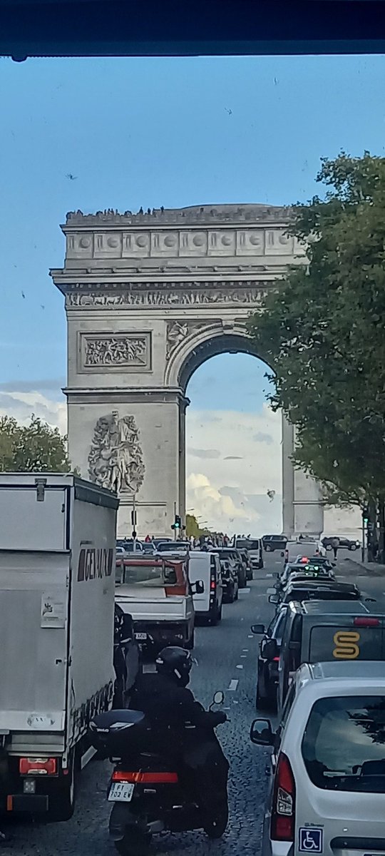 StCCLanguages's tweet image. Nous sommes arrivés @StCCEastbourne