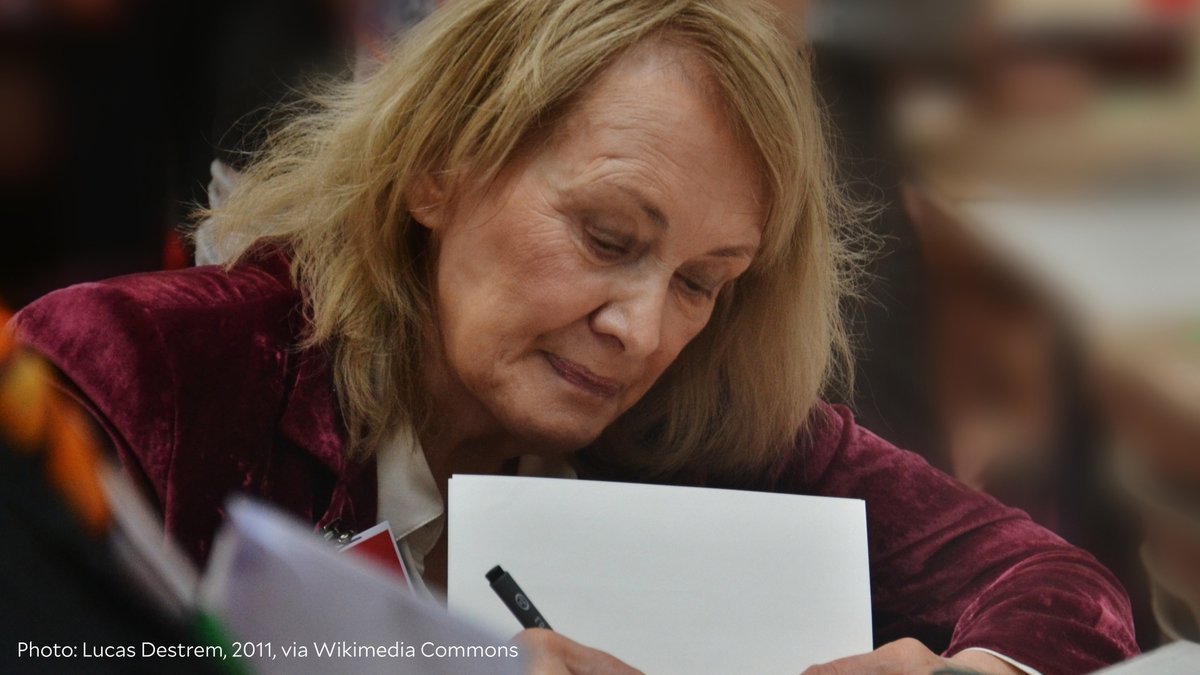 YaleWHC's tweet photo. Morgane Cadieu from @Yale's Department of French writes about Nobel Prize Winner Annie Ernaux in the latest #FromTheQuadrangle.

You can read the piece here: https://t.co/LIdYUZ0a8e

#AnnieErnaux #NobelPrize #FrenchLiterature https://t.co/xhnJJ8ZcfN