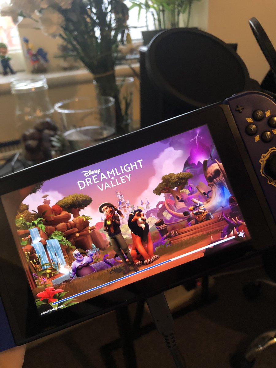 DatGingerOne's tweet photo. Updated Dreamlight Valley here I come!!! Let’s go befriend a pompous evil lion 😍 #DisneyDreamlightValley #DreamlightValley #GamerGram https://t.co/VqMUKeWPp6