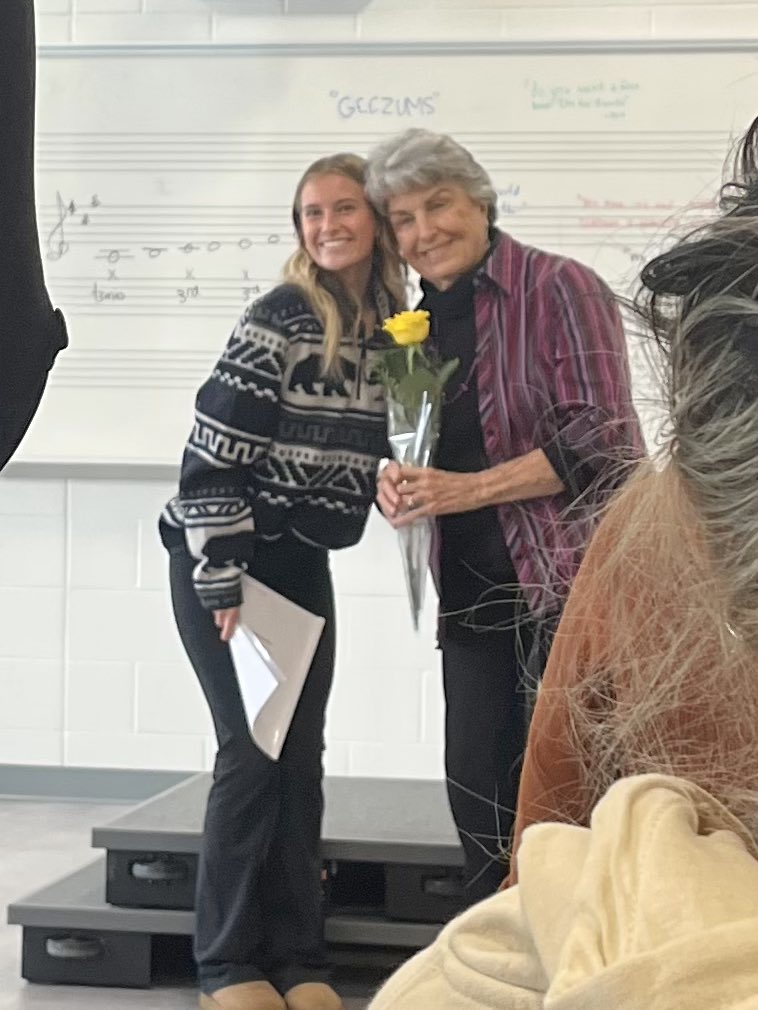 Steve_EXMI's tweet photo. Attended #TributeDay. Heard the experiences of both the #SagesAndSeekers. Sociology students engaged community members and shared #CrossGenerationalExperiences. In their own words….this was #Warm, #Fun, and #Rewarding #InspireANDGuide @BWLSD great job @AndyJados + staff. https://t.co/G9BxsWcqXg