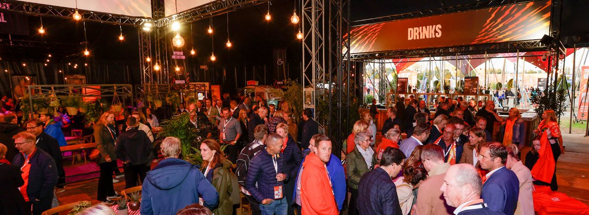 Volleybal (@volleybalnl) on Twitter photo Gezond, duurzaam én smaakvol! In deze video blikken we terug op een succesvolle week Gelre Food Plaza in Arnhem! 🥗
Met dank aan <a href="/provgelderland/">Provincie Gelderland</a> <a href="/JOGGNL/">JOGG</a> <a href="/Papendal/">Papendal</a> <a href="/FoodValley_NL/">Foodvalley</a> <a href="/TIG_Sports/">TIG Sports</a> <a href="/Eat2Move/">Eat2Move</a> 🙏
Kijk hieronder de hele video! 🎥
youtube.com/watch?v=xxuKDs…
#WKVolleybal2022 Gezond, duurzaam én smaakvol! In deze video blikken we terug op een succesvolle week Gelre Food Plaza in Arnhem! 🥗
Met dank aan <a href="/provgelderland/">Provincie Gelderland</a> <a href="/JOGGNL/">JOGG</a> <a href="/Papendal/">Papendal</a> <a href="/FoodValley_NL/">Foodvalley</a> <a href="/TIG_Sports/">TIG Sports</a> <a href="/Eat2Move/">Eat2Move</a> 🙏
Kijk hieronder de hele video! 🎥
youtube.com/watch?v=xxuKDs…
#WKVolleybal2022