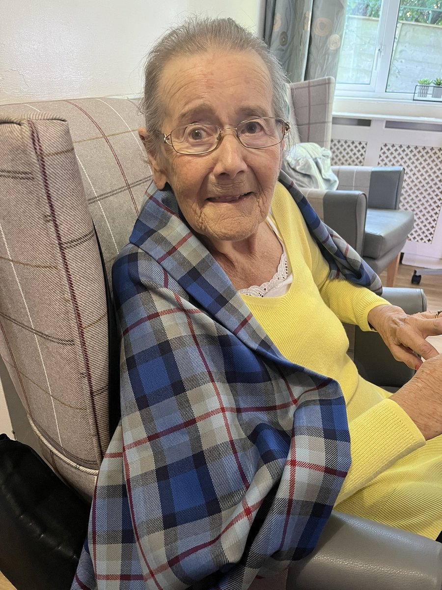 KayDunc07864064's tweet photo. This beautiful lady is my 91 year old Nanna. She is absolutely delighted with her @NursingTartan shawl. It gave us lots to talk about, picking out all the colours and she looks lovely in it. It means a lot as Nanna, my Mum and I are/were all nurses 💙 #nursing https://t.co/Fd5qAy478K