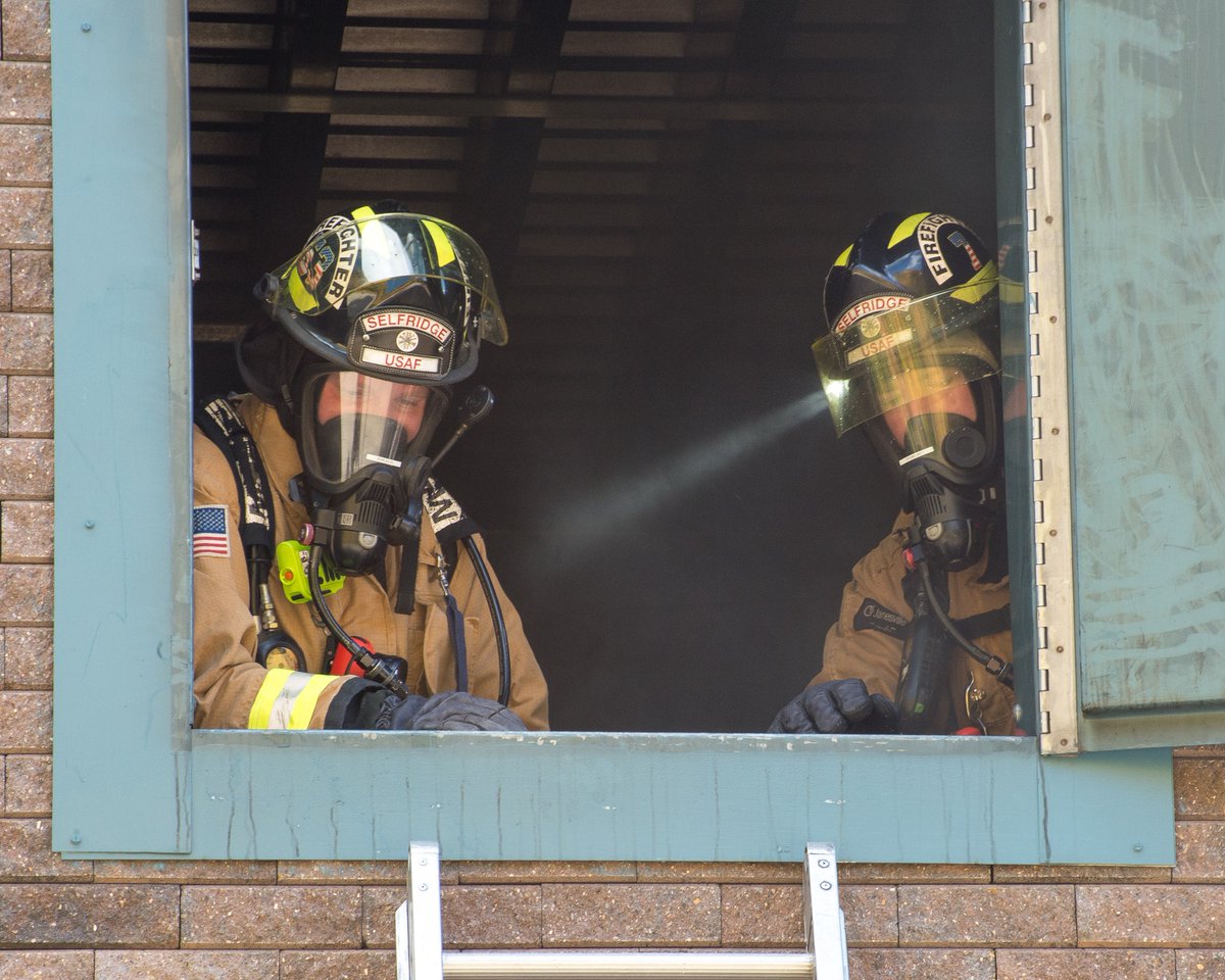 It takes a special breed to be a firefighter, and the @127Wing fire department tackled structures training last drill weekend. 📸 Tech. Sgt. Chelsea FitzPatrick @MINationalGuard @USNationalGuard @AirNatlGuard