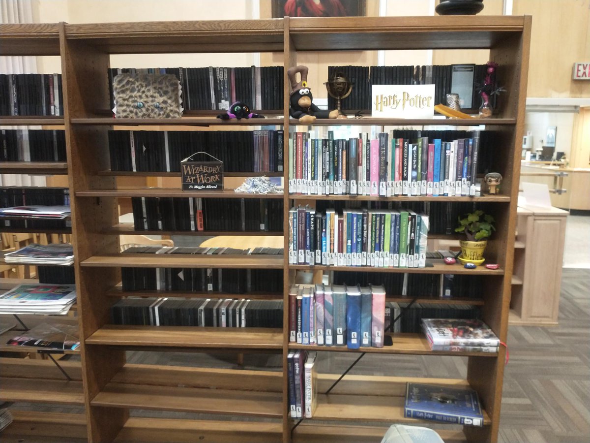 LogueLibrary's tweet photo. @ChestnutHill Harry Potter Conference is this weekend at Chestnut Hill College
Logue Library has books on this topic.
https://t.co/NQ2CbbLYTI https://t.co/g22UBvZnM3