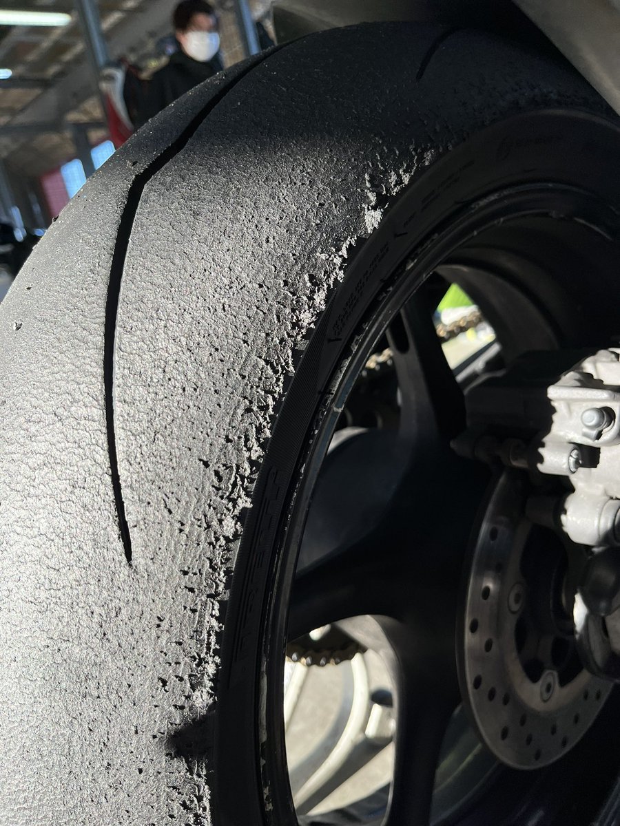 pararinknta's tweet photo. 無事にもてぎサーキット走る事ができて良かった、しかも今度からAクラスで走れるようになれて良かった！！

 #Yamaha  #yzfr6  #yzf  #ヤマハ  #YAMAHAが美しい   #もてぎサーキット  #バイク乗りと繋がりたい  #バイク好きな人と繋がりたい https://t.co/OoVv8uoDbS