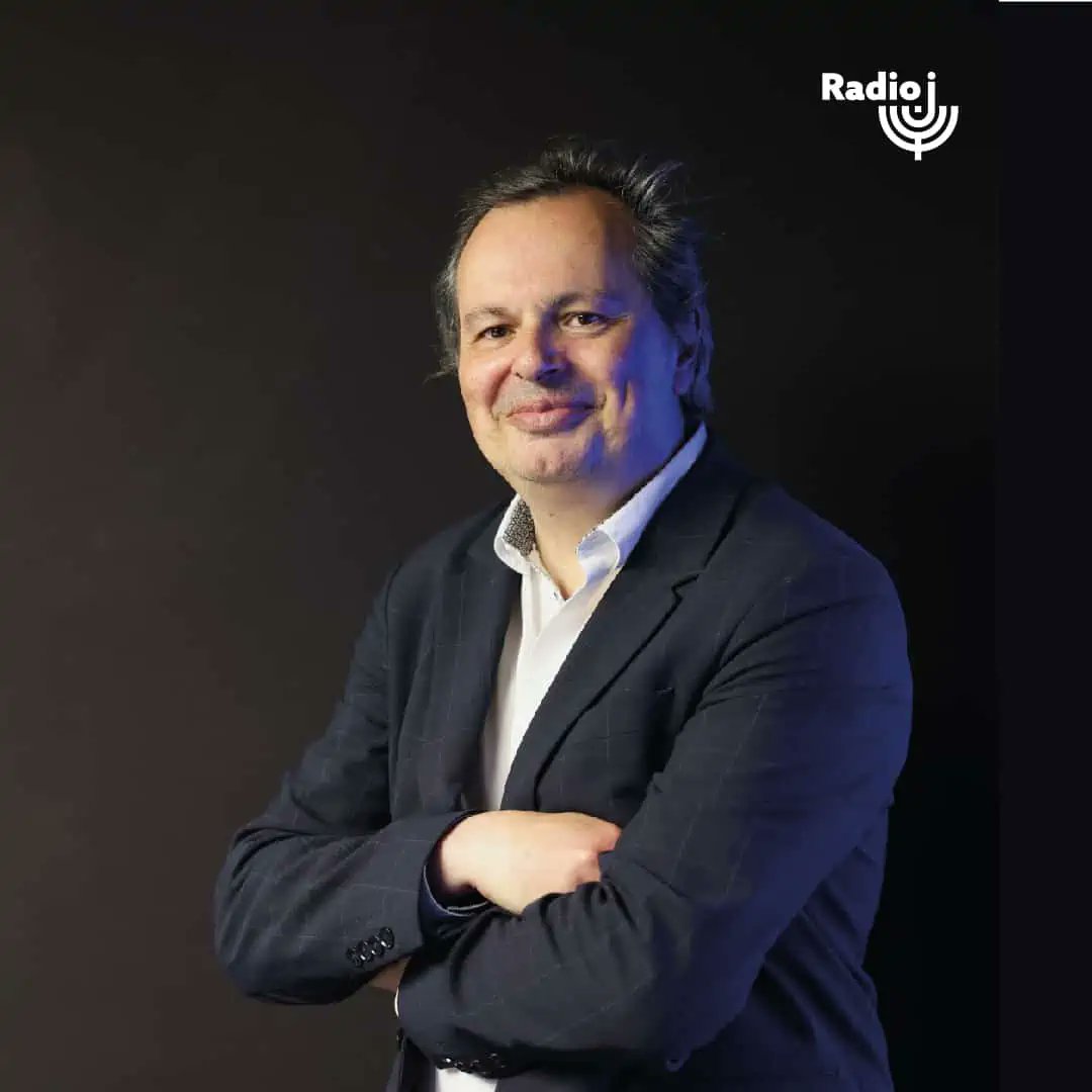 RadioJFrance's tweet photo. ⏰Samedi 22 octobre à 21h30, @BanonPatrick, Écrivain et romancier, Spécialiste en sciences religieuses et systèmes de pensée, membre de la chaire Management et Diversité de l’Université Paris-Dauphine, sera au micro de @michel_zerbib sur radioJ https://t.co/shh1haxV86