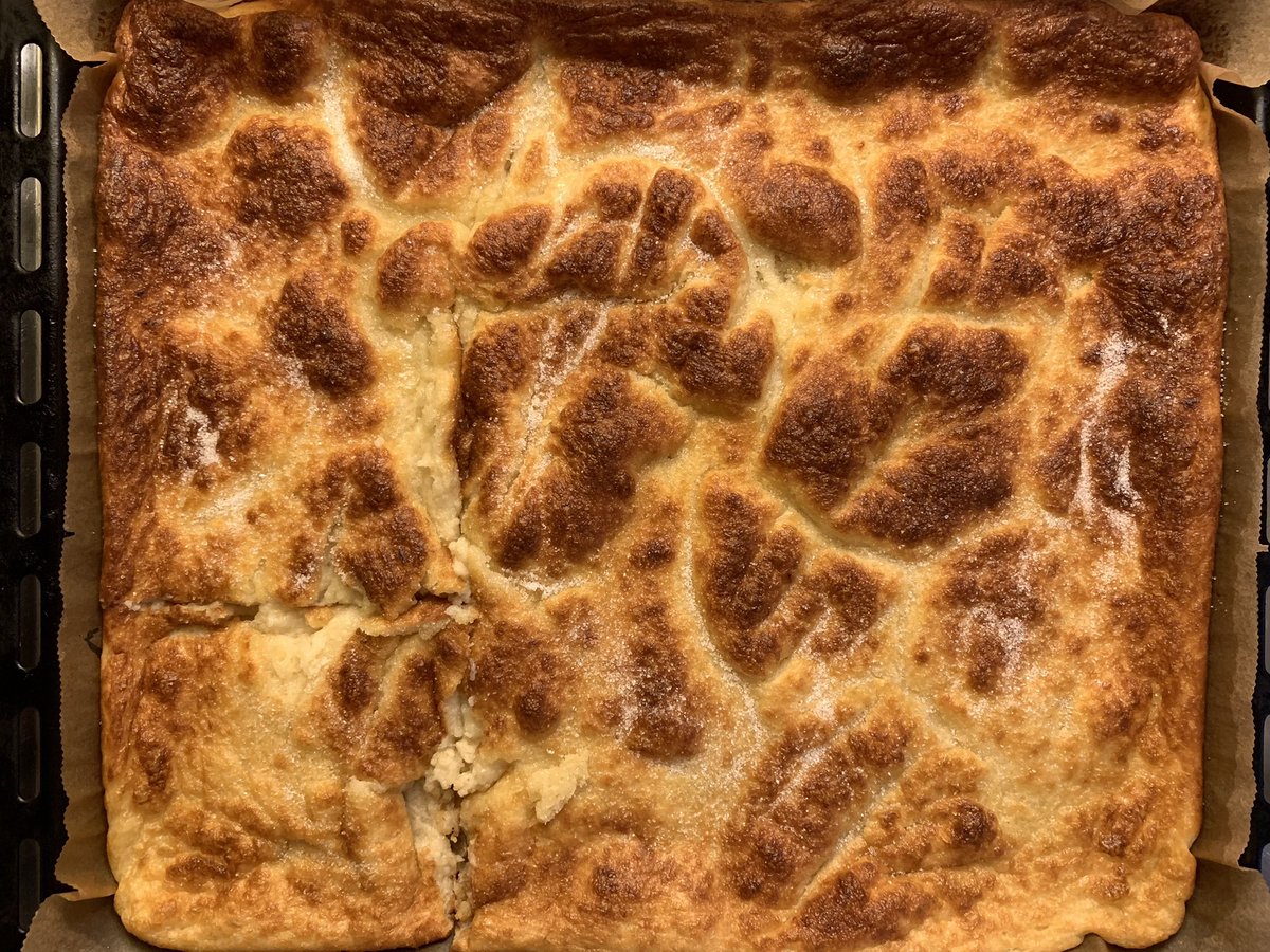 clofhjelm's tweet photo. Torstai pannukakku.
Torsdag pannkaka.
Thursday pancake.
#ruokatwiitti #foodtweet #ruokakuva #matbild #valokuvaus #photography #pannukakku #pannkaka #pancake https://t.co/1VODPZOMKC