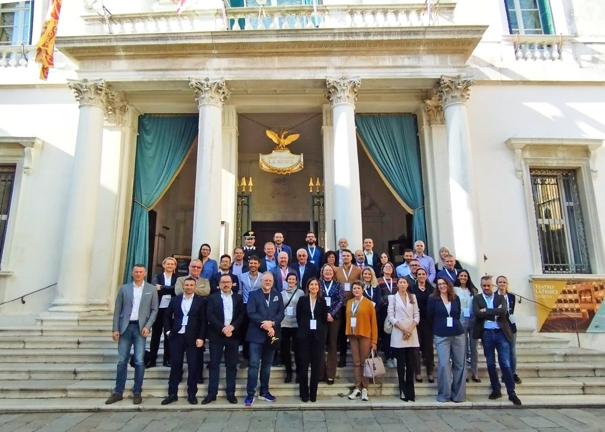 eusatcen's tweet photo. Ciao Venezia! 
On October 12-14, #SatCen participated in the @RITHMS_EU project in Venice 🇮🇹 to support the #EU in fighting the illicit trafficking of cultural heritage thanks to its #CopernicusSEA #GEOINT capabilities and experience. 
Read more 👉 https://t.co/bDB0h50VaP https://t.co/MqQAZoF61F