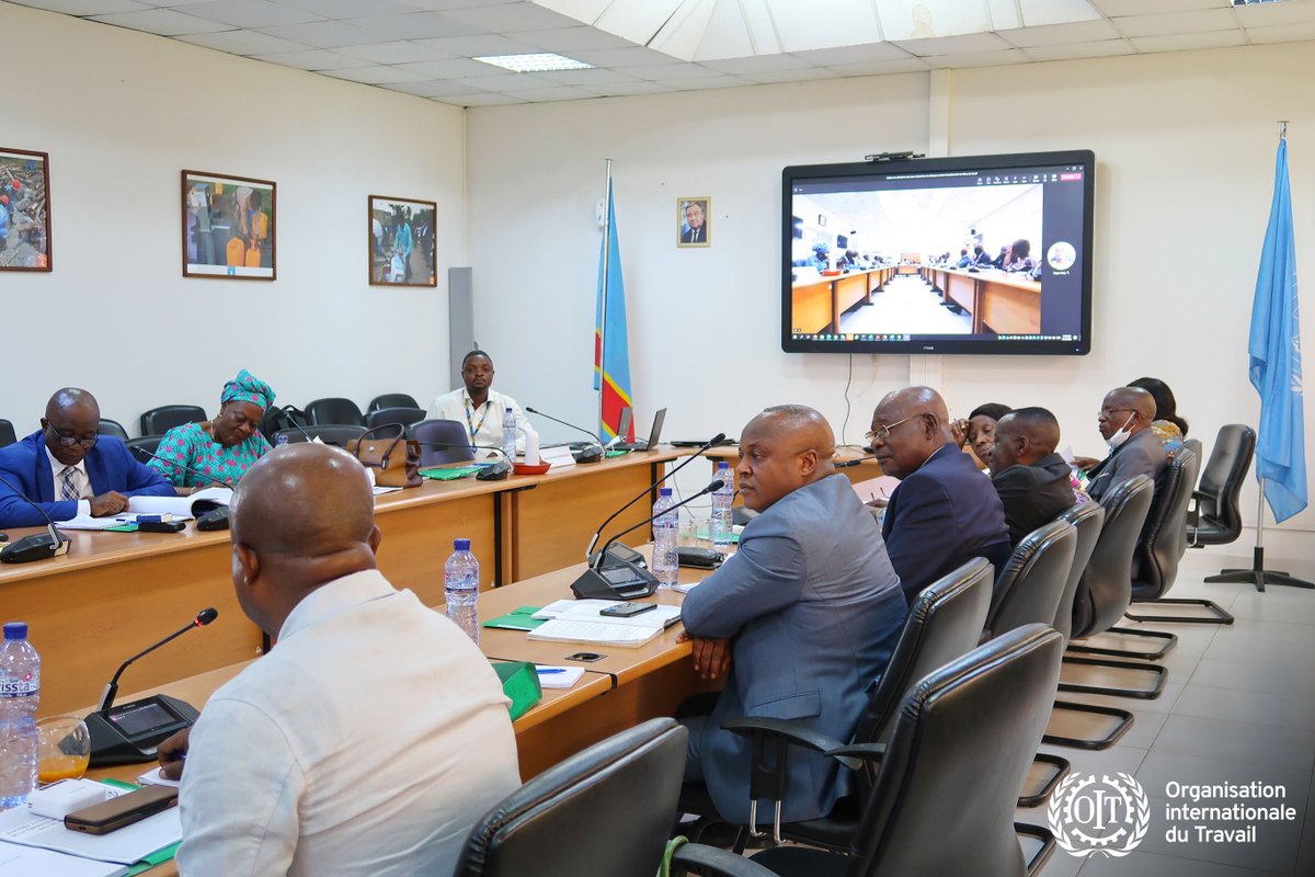 OITKinshasa's tweet photo. 🇨🇩 Le projet #SPNT, soutenu par @USDOL, a réuni aujourd'hui son audience tripartite au siège des Nations Unies à Kinshasa, afin de valider deux études : sur le #DialogueSocial et sur le #harcèlement et violence en milieu du #travail.
@USEmbKinshasa @DuEmploi @MinITP_RDC https://t.co/62TzjT8KAZ