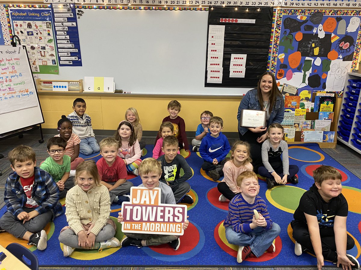 CEBrianAdams's tweet photo. Congratulations to Kendra Gaines for being named the 100.3 WNIC Teacher of the Week.  Clarkston is blessed with amazing teachers. https://t.co/P2HnjwOR9J