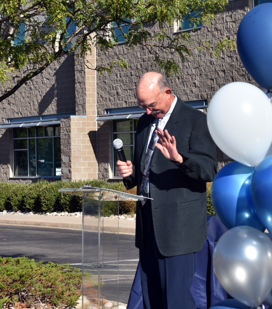 AlloSource's tweet photo. We wish President and CEO Tom Cycyota well as he enters #retirement in the coming months! #TeamAlloSource https://t.co/uCiotrRFgs