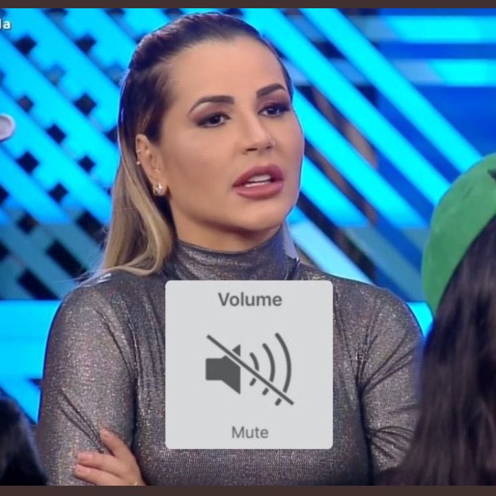 paolamedicada's tweet photo. Essa Deolane enterrou toda a vontade que eu tinha de assistir A Fazenda. A eliminação dela salvaria o programa do completo fiasco, e daria um reset nesse circo dos horrores. Está impossível digerir tanta energia pesada e ruim, já era pra Record. #AFazenda14Lixo #afazanda14 https://t.co/bU2PN2pOmF