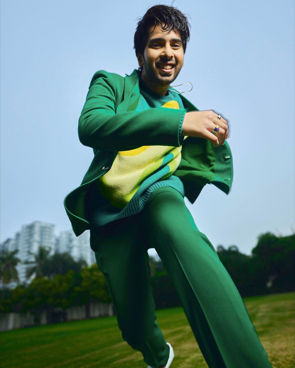ArmaanMalik22's tweet photo. Gonna be #Next2You very sooon!! How excited are we? 🐥💚
https://t.co/t9rhz1t0vZ https://t.co/bQwFGS8cWo