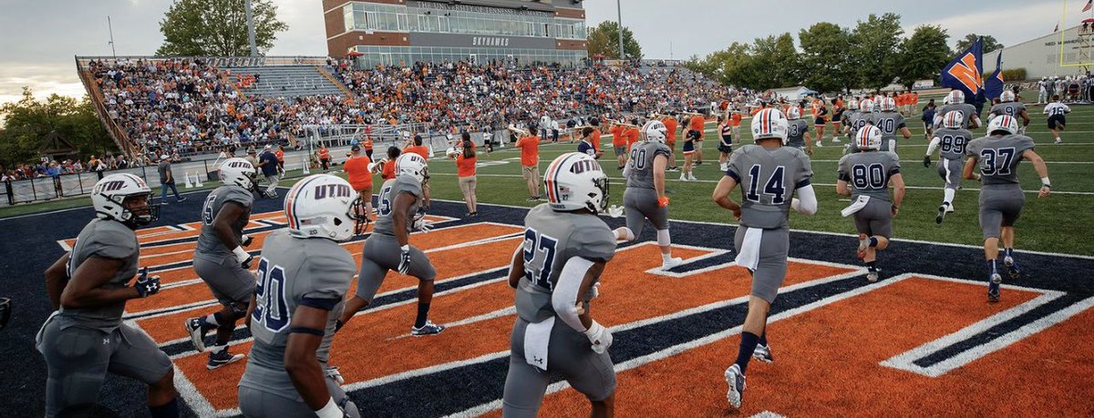 tonymck30271378's tweet photo. #AGTG After a great conversation with @CoachAClifton I am blessed to receive a division 1 offer from the University Of Tennessee Martin @UTM_FOOTBALL @A1_Kirk @tygeorge23 @ty_mimbs @Hurricane_92 @jhsprincipalotr @JHSHurricaneFB @PrepRedzoneAR @ARFBALLRANKINGS https://t.co/tfB2XxshrE