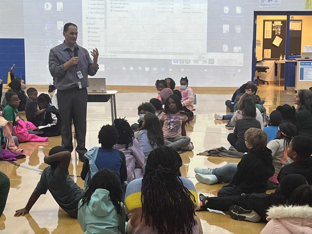CPES4LIFE's tweet photo. @WAVY_Weather Jeremy Wheeler visiting our CP cougars 🐾 today! @J_Wheeler_WAVY We learned so much about hurricanes 🌀 tornadoes 🌪 and storms ⛈ #CPESProud @vbschools @DrManigo @ChelyseMiller @ladavids_a https://t.co/yXepDs8A0d