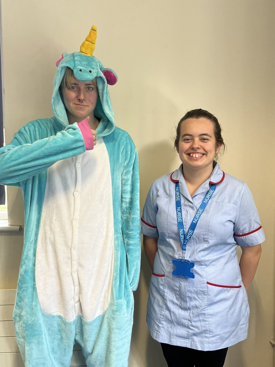 KHS6thForm tweet media