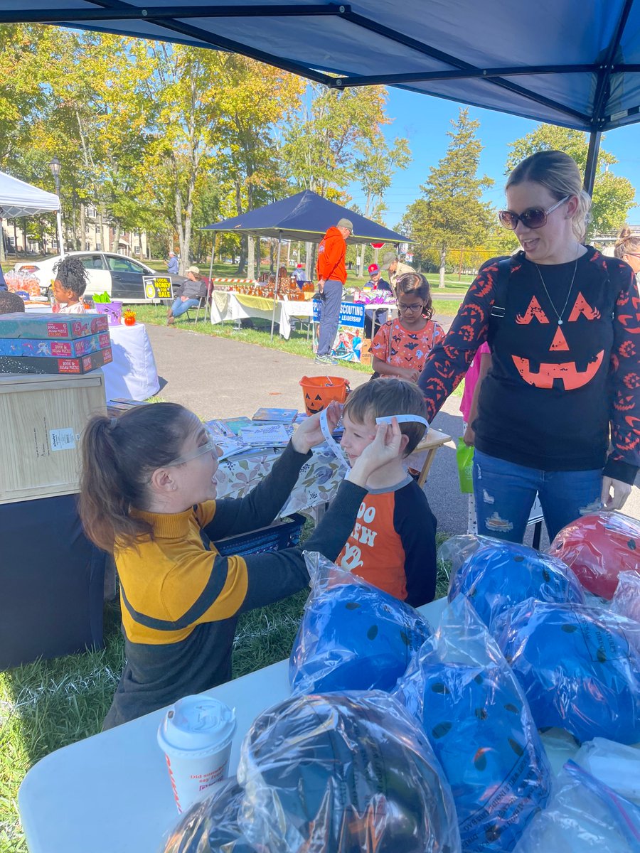 PTMA19454's tweet photo. #FallFest in @UpperGwyneddTwp was a success! We even gave away our 400th helmet!ππ π
Thanks to all of our sponsors! VNA Foundation of Greater North Penn, @HarleysvilleB, AmblerSavingsBank, @UnivestCorp, Jefferson Health - Abington, and
@qnbbank #Bikesafety #PartnershipTMA https://t.co/KVm8j9eqRj