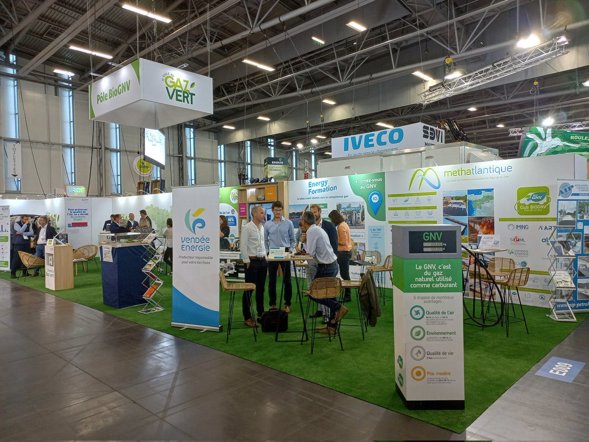 RVerles's tweet photo. Le salon #Technotrans héberge un très beau pôle #bioGNV 👏
On y parle #MobiliteDurable et #Formation autour de cette énergie:
✅️ issue de nos territoires 🇨🇵 
✅️ indispensable pour décarboner le #TransportLourd
💡qui mérite une forte reconnaissance pour ses services rendus https://t.co/U2d2MPkKLQ